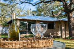 palette-pad-patio-with-wine-tray-1280x720-1