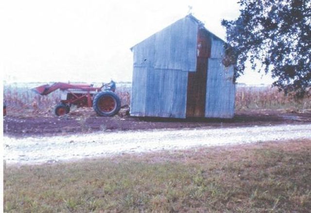 Old Barn moving resized edited