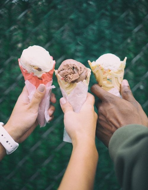 photo 1502174832274 bc176e52765a